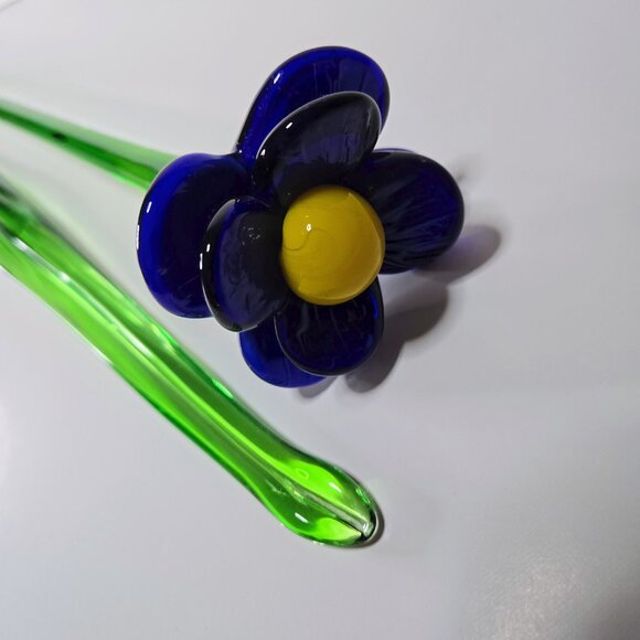 Art Glass Flower Hand Blown Dark Blue Yellow Long Green Stem Flower With Leaf - Picture 5 of 16